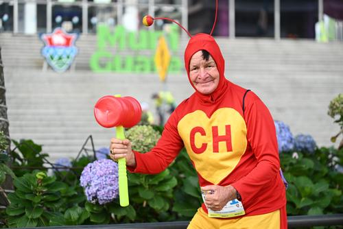 El famoso Chapulín acudió nuevamente a la carrera 10K. (Foto: MuniGuate)