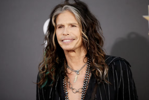 Steven Tyler sigue recuperándose de una lesión en sus cuerdas vocales. (Foto: Infobae)