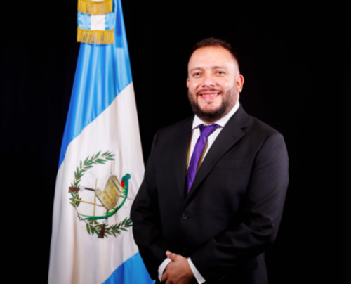 El diputado Gustavo Cifuentes envió una excusa al presidente del Congreso, para no presentarse a la plenaria. (Foto: Organismo Legislativo)