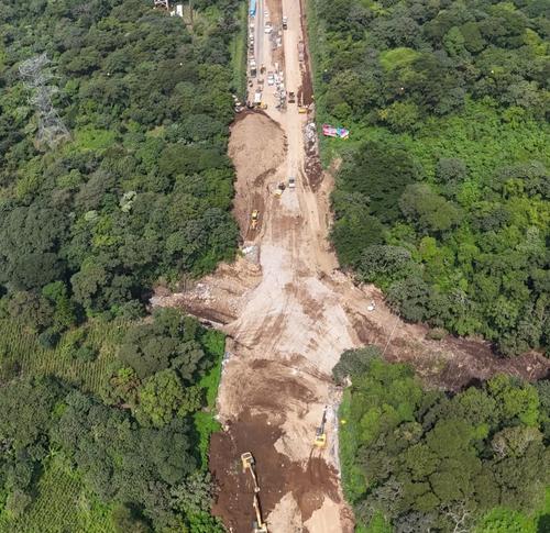 Hasta el viernes 8 de agosto, por la mañana, está era la situación en el kilómetro 44 de la autopista. (Foto: Wilder López/Soy502)