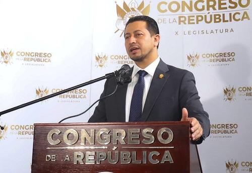 Nery Ramos llamó a las postuladoras a garantizar el cumplimiento de los plazos en la nominación de candidatos a magistrados. (Foto: Congreso)