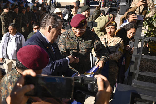 Inauguración de la jornada de remozamiento a las instalaciones de la las reservas militares de Sololá. (Foto: SCSPR/Soy502)