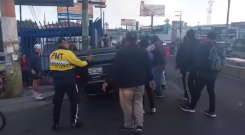 Vehículo volcado, accidente, Carretera a El Salvador