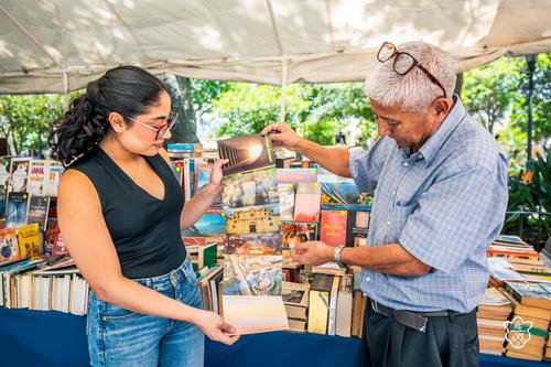 Antigua Guatemala, aventura, diversión, lectura 