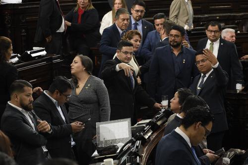 Diputados independientes no lograron convencer sobre la importancia del estado de calamidad. (Foto: Wilder López/Soy502)