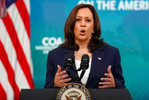 Actores políticos de EE. UU. ven en Kamala Harris la sustituta natural de Biden en las elecciones presidenciales. (Foto: AFP)