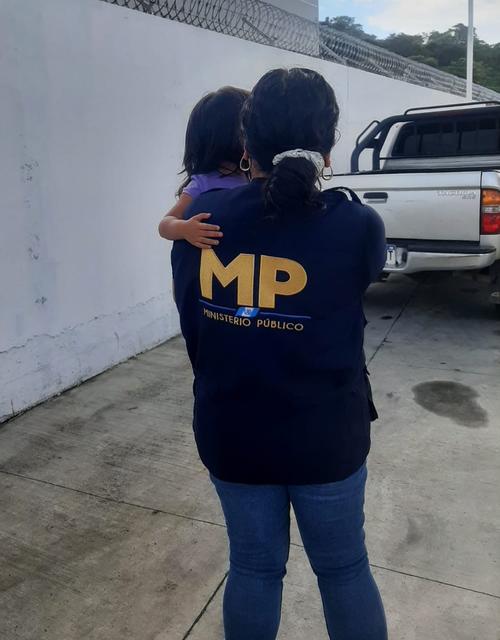 La menor fue encontrada en Jalpatagua, Jutiapa y había sido sustraído en la zona 13 capitalina. (Foto: MP)