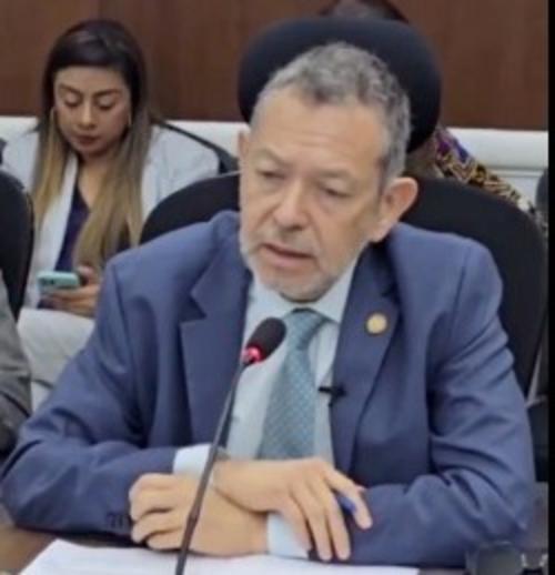 El ministro Félix Alvarado criticó el poco apoyo que el Gobierno recibe del Congreso. (Foto: Cortesía)