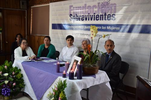 La familia de Cristina Siekavizza participó en un homenaje. (Foto: Fundación Sobrevivientes)