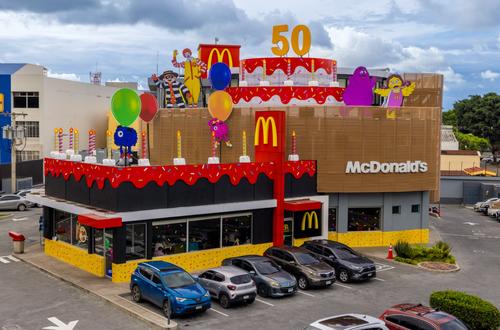 McDonald’s, Yoly de Cofiño, pastel gigante, sorpresas, promociones, Guatemala, Soy502