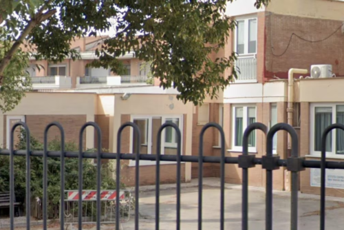 Afueras del colegio Vivaldi donde fue atacado el menor. (Foto: Messaggero)