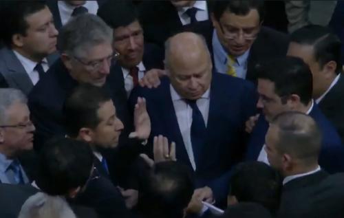 Antes de aprobar la normativa, el presidente del Congreso, Nery Ramos, presentó enmiendas impulsadas por el oficialismo. (Foto: Captura de pantalla)