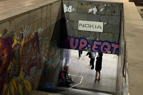 Entrada de la estación de donde se cayó la joven (Foto: Milenio)