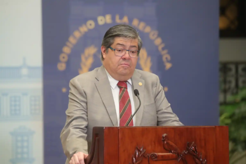 Ministro de Gobernación, Francisco Jiménez en la conferencia de prensa semanal del presidente Bernardo Arévalo (Foto: Prensa Libre / Byron Baiza)