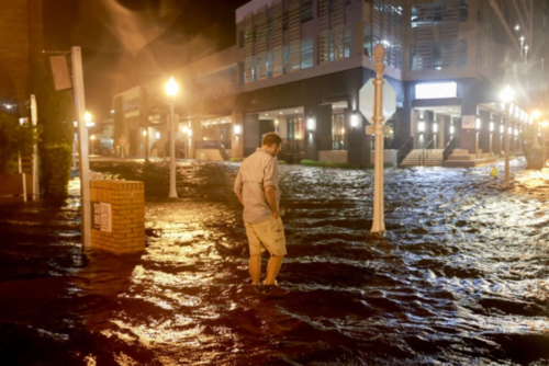 La marejada ciclónica sigue siendo preocupante en ciertas zonas del estado de Florida (Foto: Telemundo)