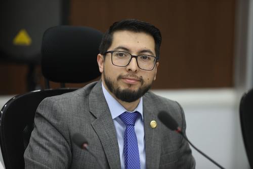 El viceministro de Infraestructura, Max García, habló sobre las labores para reparar la autopista. (Foto: Congreso)