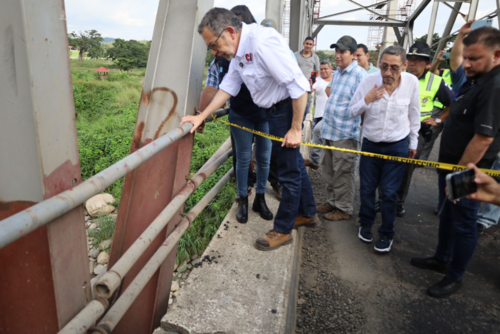 El ministro de Comunicaciones, Félix Alvarado, detalló que las reparaciones comenzarán la próxima semana. (Foto: CIV)
