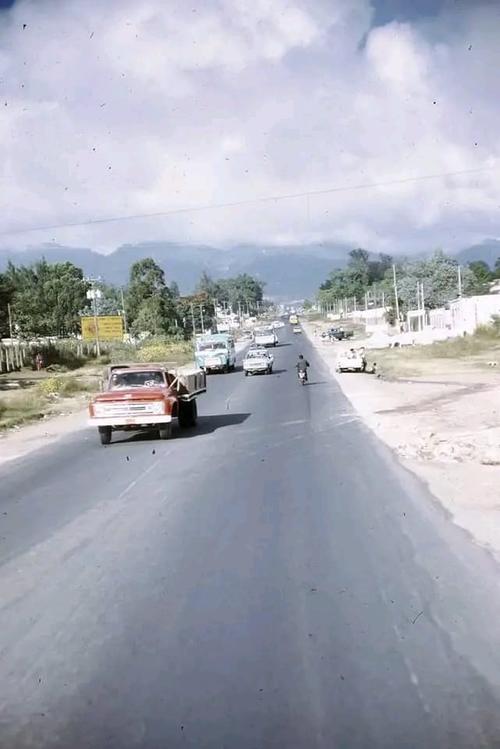 calle marti, calzada roosevelt, fotos antiguas, década 50, guatemala