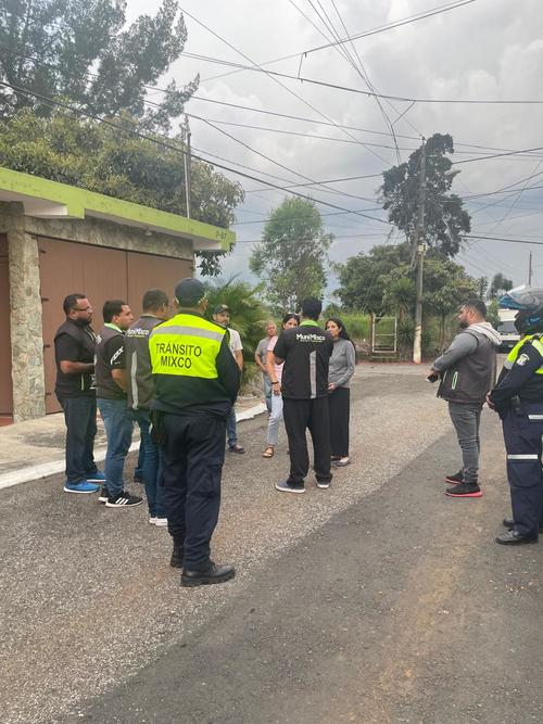 Las autoridades municipales realizaron un operativo para retirar al perro y llevarlo al Albergue Municipal. Sin embargo, el animal fue encontrado muerto. (Foto: Municipalidad de Mixco)