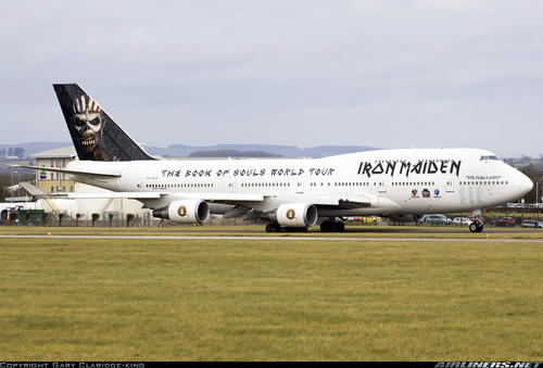 El avión Boing 737 de la banda. (Foto: airliners.net) 