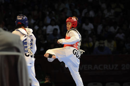 Elizabeth Zamora logró la medalla de bronce en Veracruz 2014.