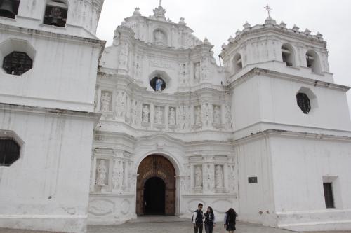 Las autoridades de protección civil también evaluaron el estado de la Catedral de Ciudad Vieja. (Foto: Fredy Hernández/Soy502)