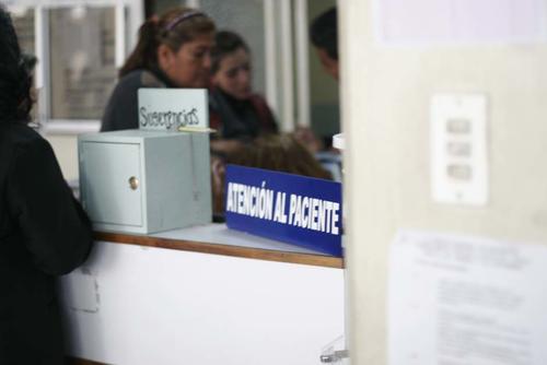La atención al cliente permanece vacía en el Incan, ya que aún no pueden recibir nuevos pacientes. (Foto: José Dávila)