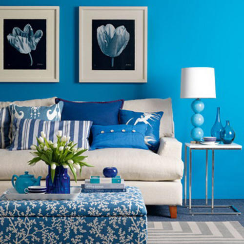 El azul y sus variaciones es apto para salas de estar. (Foto decoratrucos)