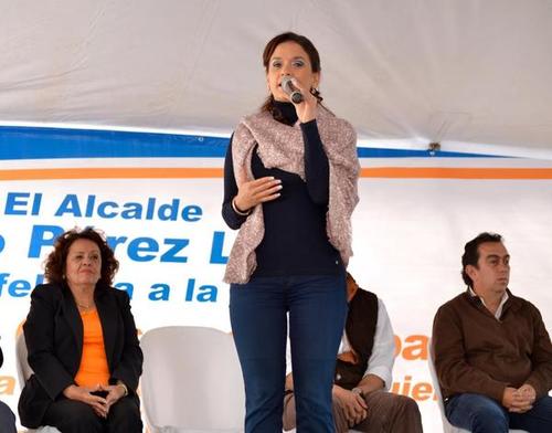 Alonzo ha promocionado su imagen desde que ingresó a la alcaldía de Mixco y ahora busca ser electa diputada al Congreso. (Foto: MuniMixco)