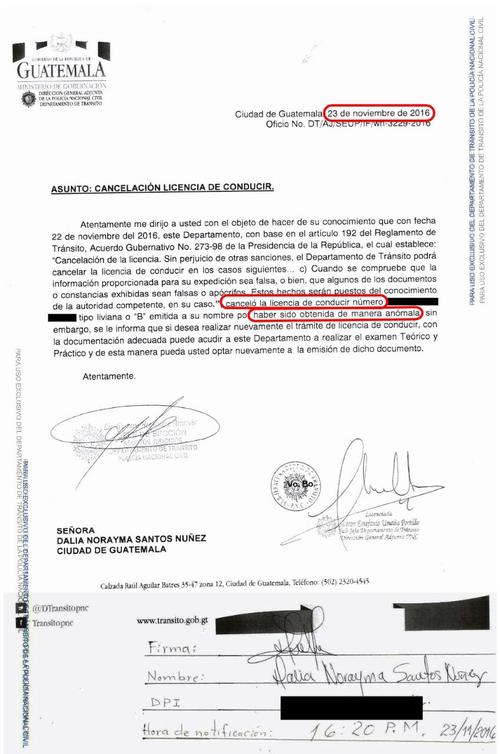 Esta es la nota que compartió el Departamento de Tránsito para evidenciar que canceló la licencia a Dalia Santos. 