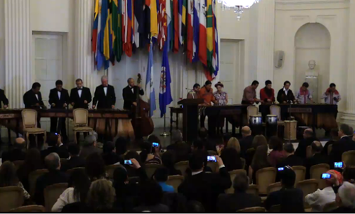 Las marimbas de conciertos de Bellas Artes y del Palacio Nacional de la Cultura representaron al país en la ceremonia realizada en Washington. (Foto Soy502)