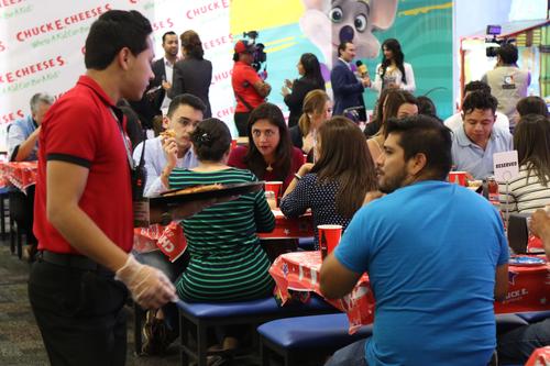 Las nuevas instalaciones cuentan con una amplia área para eventos. (Foto: Alejandro Balán/Soy502)