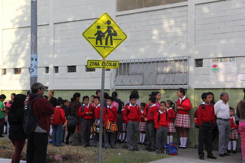 El Magisterio en Resistencia invita a los padres de familia a nivel nacional a que no envíen a sus hijos a clases este martes. (Foto: Archivo)