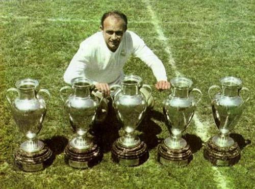 Di Stéfano marcó 308 goles en 396 partidos con la camiseta del Real Madrid. (Foto: Sports Keeda)