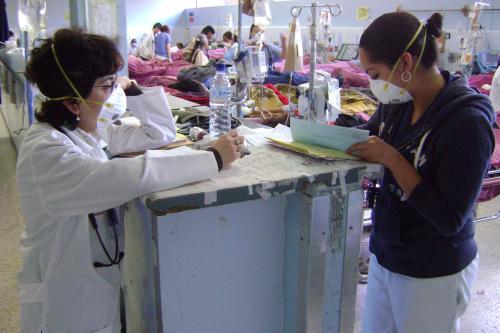 Debido a la falta de insumos de higiene, medicamentos y equipo medico, los pacientes en el Hospital San Juan de Dios se infectan de otras enfermedades o empeoran sus patologías.