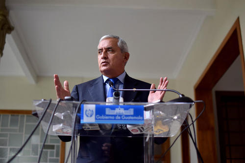 El Presidente Otto Pérez Molina ya menciona que hay algunas promesas de campaña que no cumplirá. (Foto: Esteban Biba/Soy502)