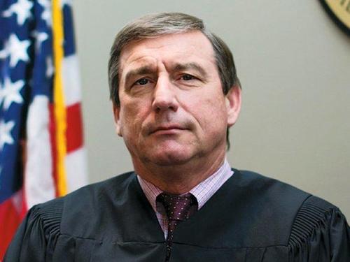 El juez Andrew Hanen bloqueó temporalmente las acciones ejecutivas de Obama. (Foto: peru.com)
