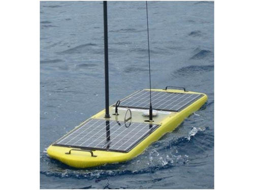 Para monitorear las aguas del río Hudson, IBM cuenta con estas embarcaciones propulsadas mediante energía solar.