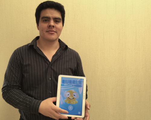  Oliver Sitán es el creador del videojuego "Bubble". 