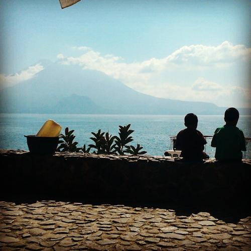 La tranquilidad de Atitlán hace maravillosa la experiencia para los turistas en este rincón de Guatemala. (Foto: Fredy Hernández/Soy502)