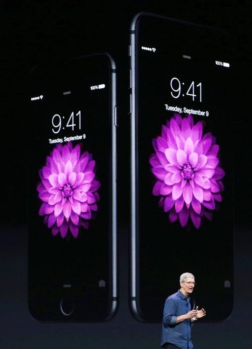 Los nuevos dispositivos de Apple estarán disponibles a partir del viernes en Estados Unidos y otros países (Foto: AFP)