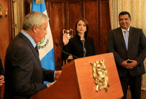 La nueva viceministra de Comunicaciones es Maziel Arango, quien fue juramentada en Casa Presidencial. (Foto: AGN)