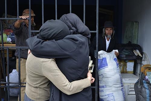 De Israel a Canadá a San Juan La Laguna a La Terminal. Las familias Lev Tahor han viajado de un lugar a otro para poder vivir según sus creencias religiosas. (Foto: Deccio Serrano).