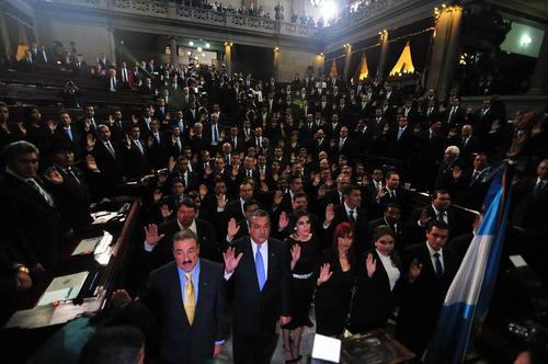 Los diputados de nuevo ingreso fueron juramentados en el Congreso. (Foto: Alejandro Balan/Soy502)