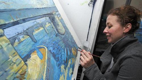 Unos 40 artistas, conocedores del post impresionismo participaron en la realización de Loving Vincent. (Foto: Yahoo News) 