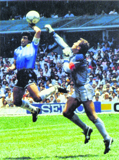 El gol de la "Mano de Dios" que se hizo inmortal en la historia de los Mundiales. (Foto: Archivo)