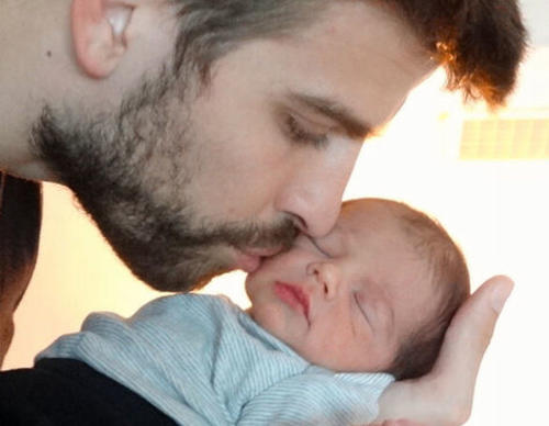 Milan el primer hijo de Shakira y Piqué nació hace dos años, exactamente el 22 de enero de 2013.
