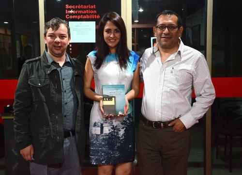 Antonio Ponce, Paola Matheu y Jorge Sierra son los autores de la primera guía para músicos guatemaltecos. (Foto: Selene Mejía/Soy502) 