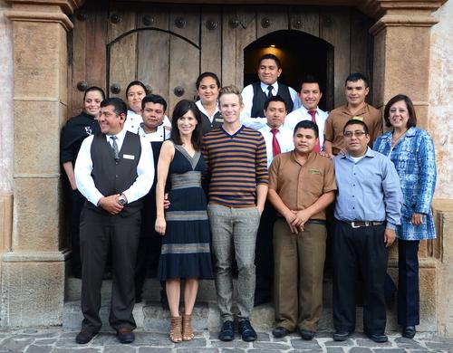 Reeves compartió con el personal de "El Convento", en Antigua Guatemala. (Foto: Selene Mejía/Soy502) 