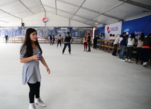 La Pista de Hielo VIP es diversión para todos. (Foto: Wilder López/Soy502) 